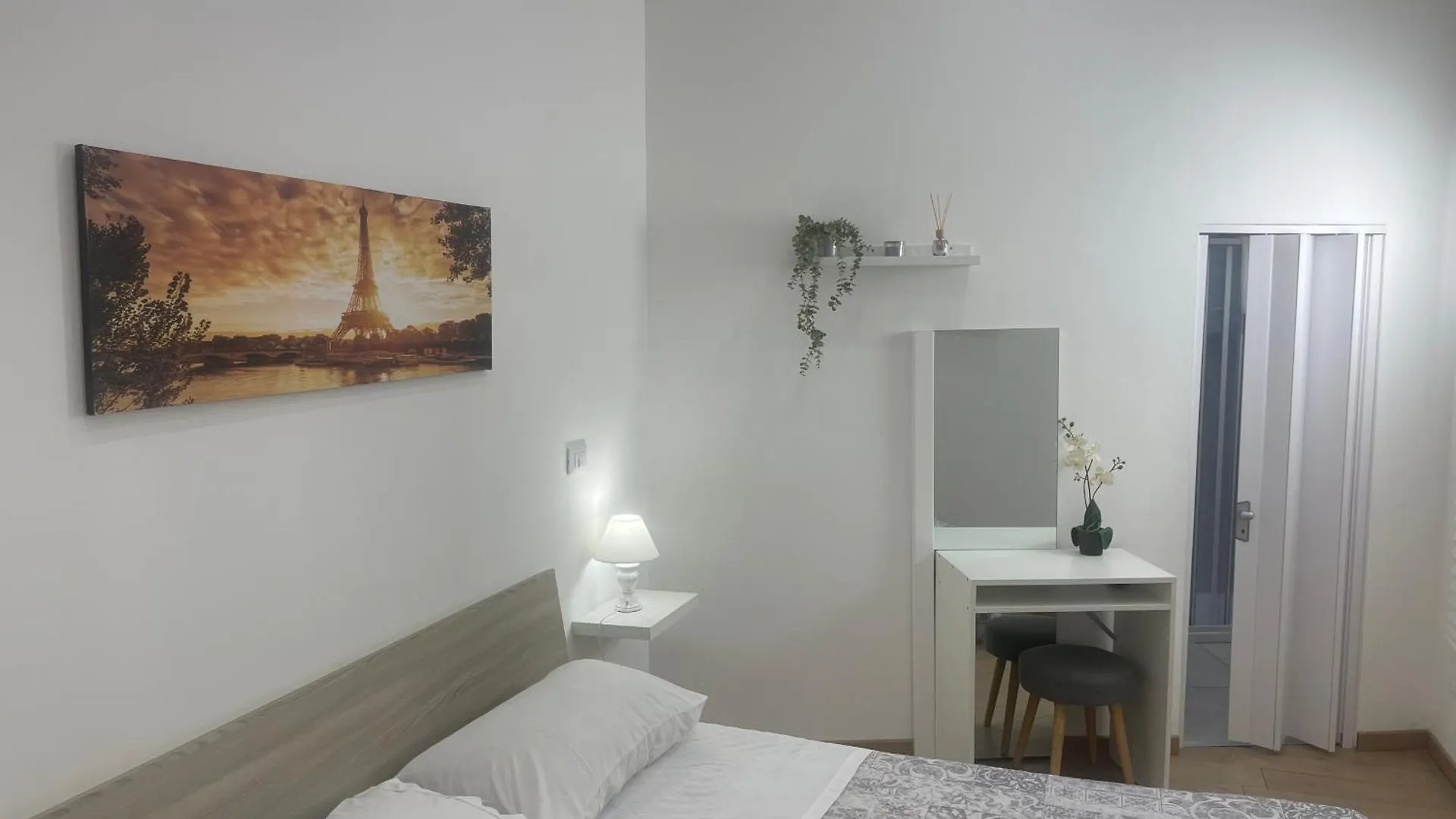 פלרמו Maison Vittoria Stazione Centrale 0*,